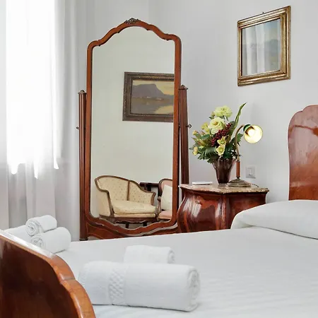 Amazing Via Veneto Apartment